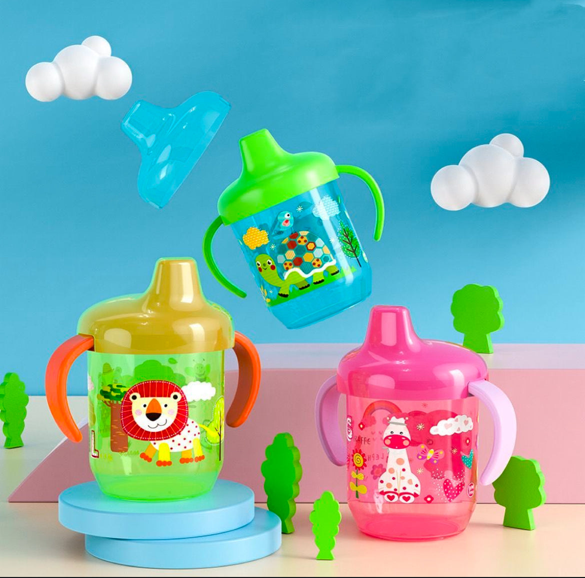 Vaso con boquilla y asas diseño animales