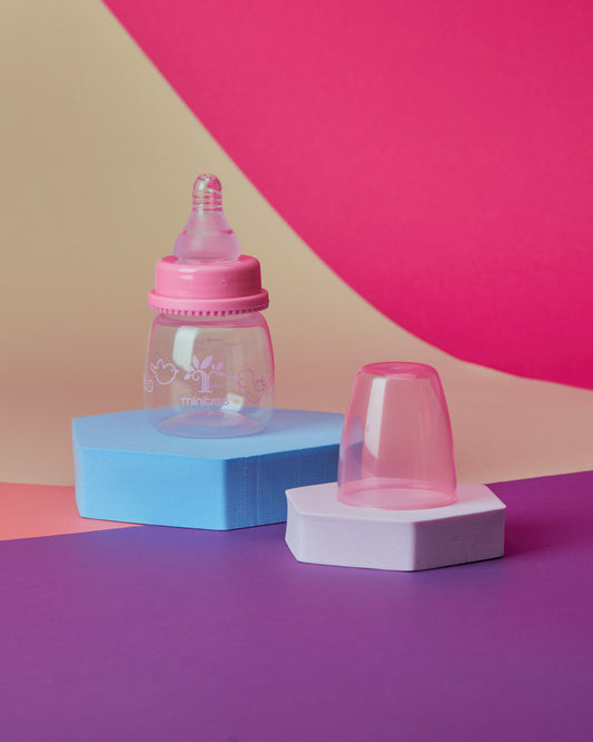 Mamadera pequeña plástica