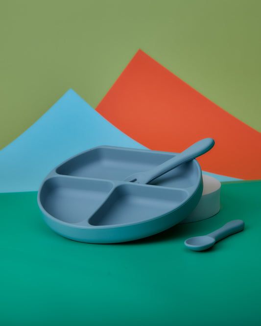 Plato silicona + cubiertos